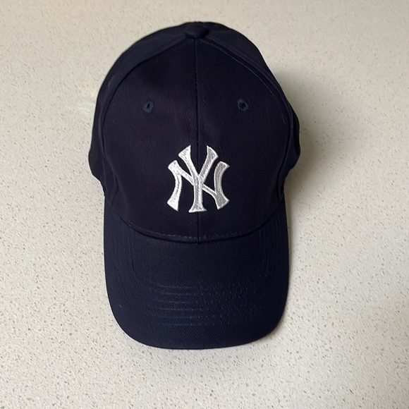 MLB New York Yankees navy blue embroidered logo hat - Picture 3 of 7